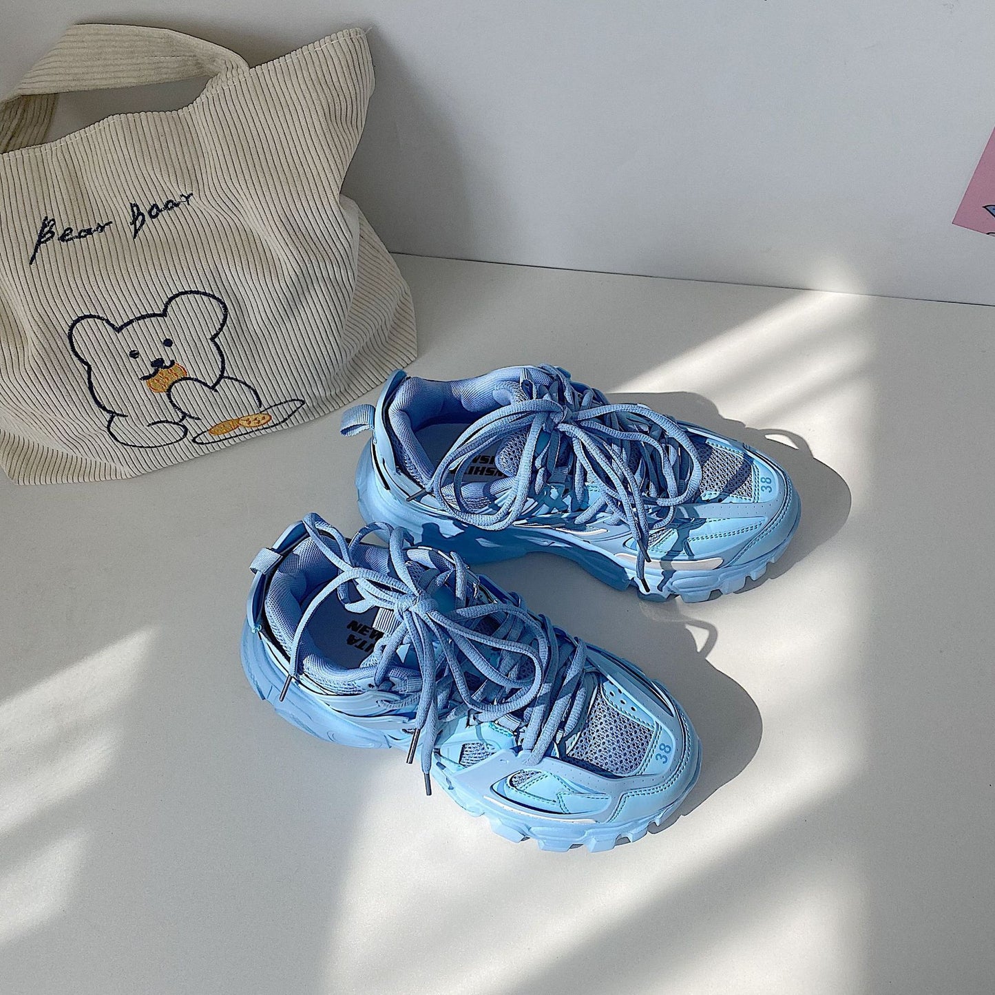 Women’s Casual Retro Sneakers